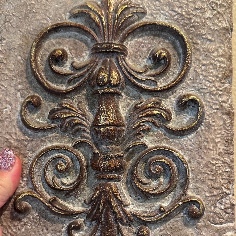 Southern Living At Home Ornate Wall Plaques in Brown and Gold - Picture 8 of 13